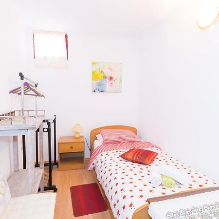 Beautiful Rustical Apt Ana In The Heart Of Rovinj Exterior photo